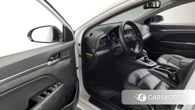 Hyundai The New Avante AD id 3661475 из Кореи 21