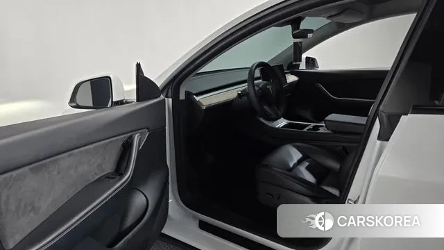 Tesla Model Y id 3478877 из Кореи 20