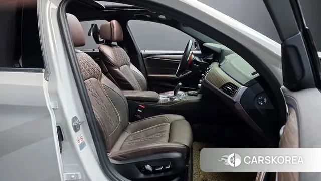 BMW 5 Series (G30) id 2995281 из Кореи 20