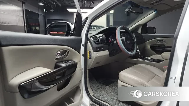 Kia The New Carnival id 3612601 из Кореи 20