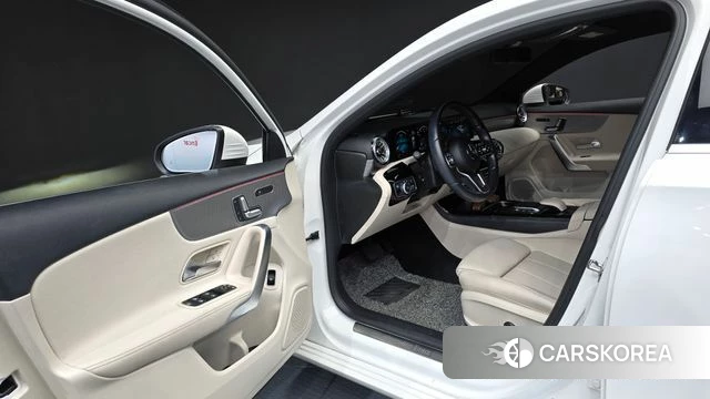 Mercedes-Benz A-Class W177 id 4774350 из Кореи 20