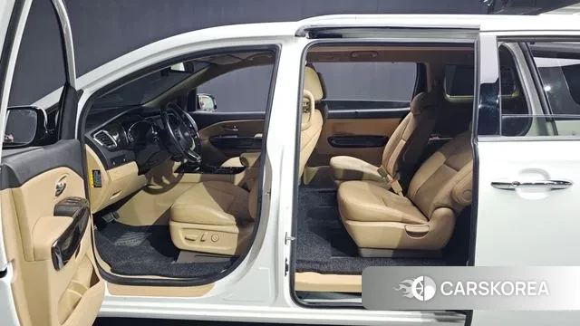 Kia The New Carnival id 3772801 из Кореи 20