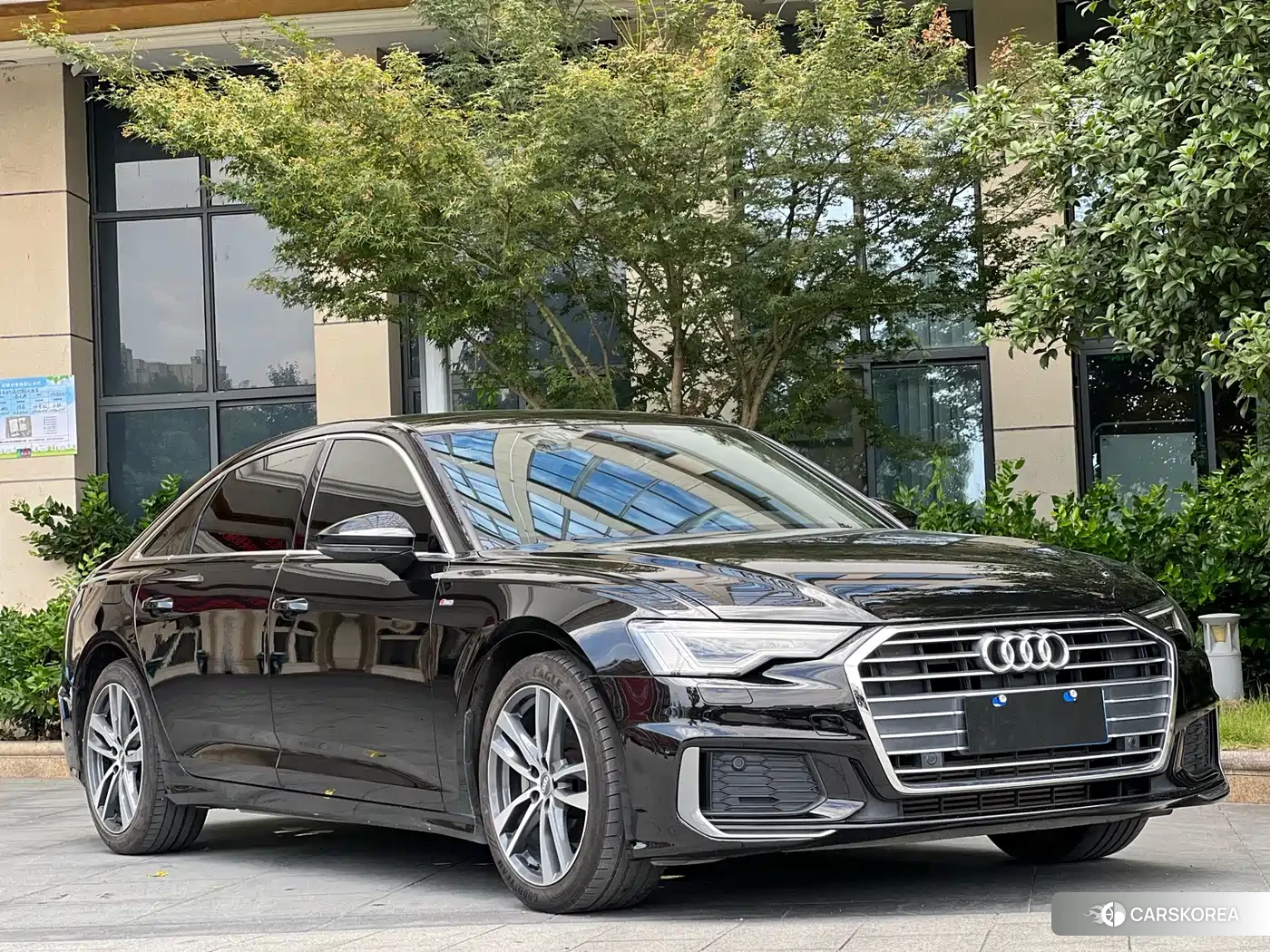 Audi A6L id 4649368 из Китая 10