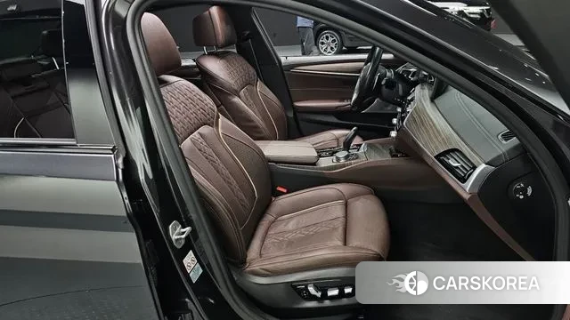 BMW 5 Series (G30) id 3697880 из Кореи 20