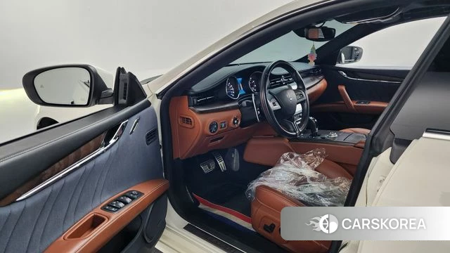 Maserati Quattroporte id 4459562 из Кореи 20