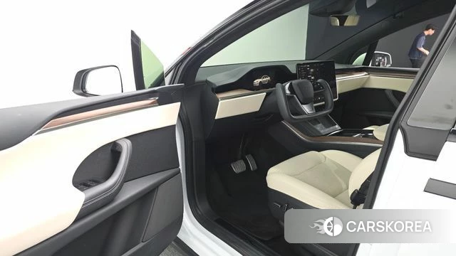 Tesla Model X id 4560929 из Кореи 35