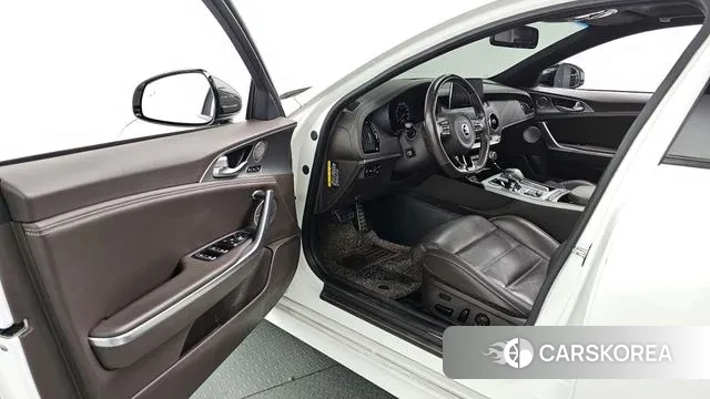 Kia Stinger id 3226537 из Кореи 20