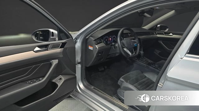 Volkswagen Passat GT (B8) id 4231922 из Кореи 20