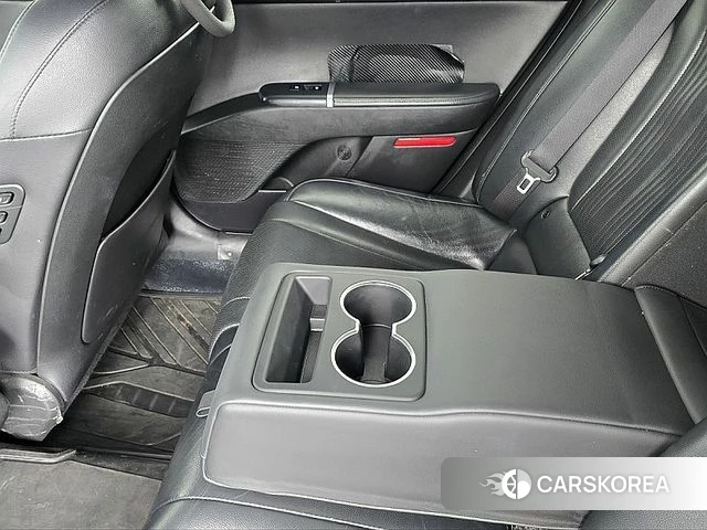 Hyundai Grandeur (GN7) id 3922500 из Кореи 18