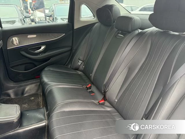Mercedes-Benz E-class id 4290117 из Китая 20