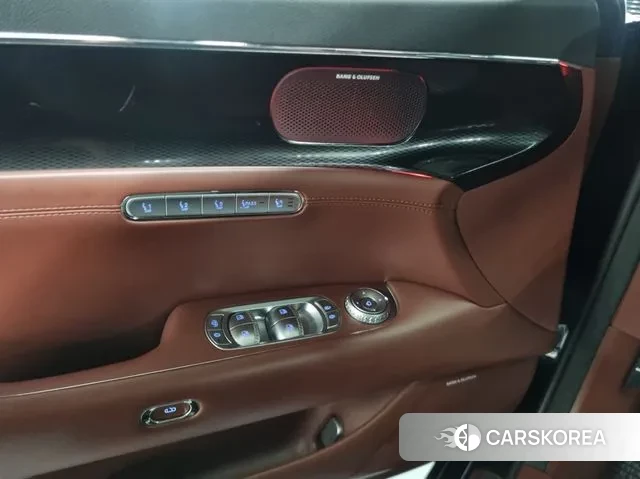 Genesis G90 (RS4) id 3191594 из Кореи 12