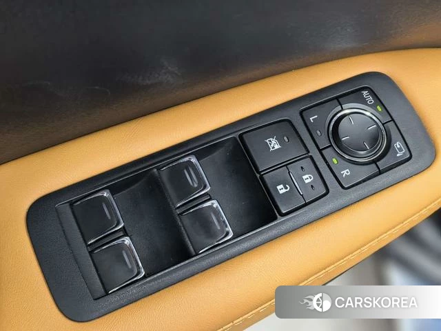 Lexus RX id 4277015 из Китая 35