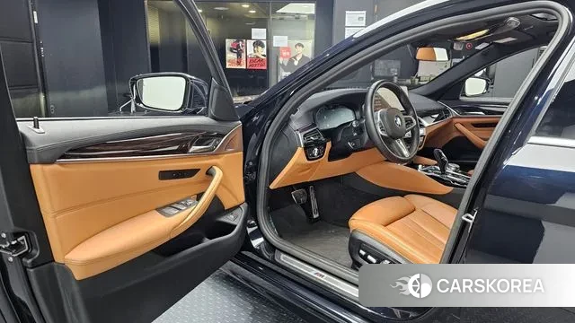 BMW 5 Series (G30) id 3597442 из Кореи 20