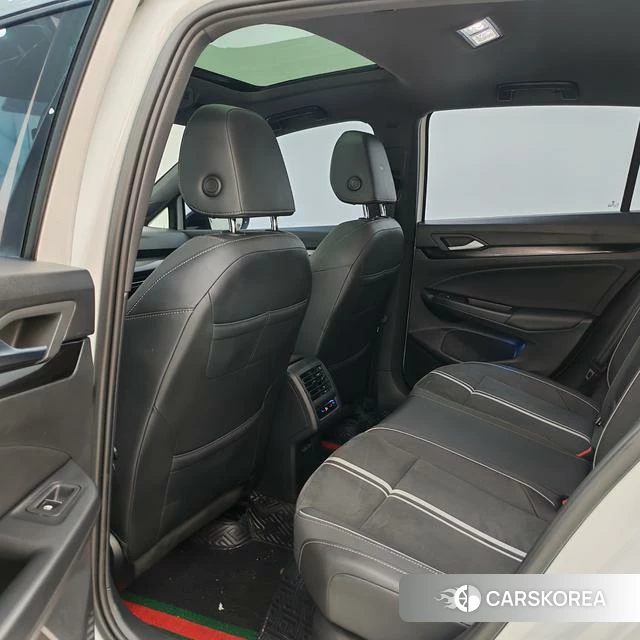 Volkswagen Golf id 4365768 из Китая 17