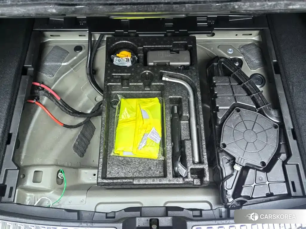 Audi A5L id 4664565 из Китая 26