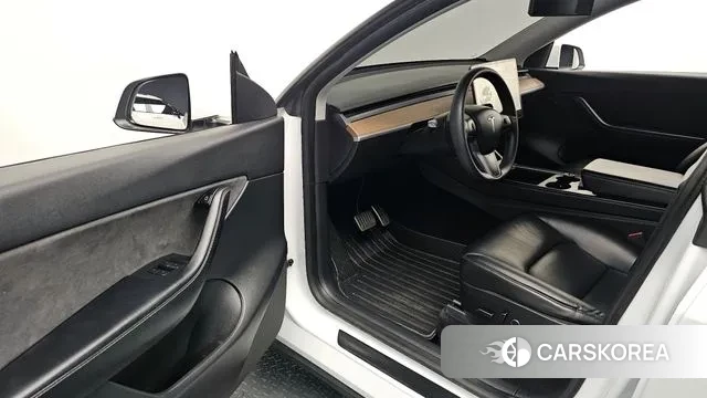 Tesla Model Y id 3765082 из Кореи 20