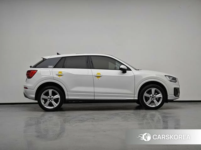 Audi Q2L id 4209592 из Китая 20