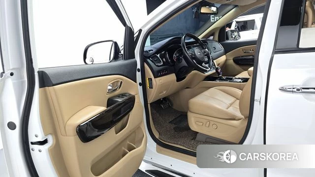 Kia The New Carnival id 4895238 из Кореи 20