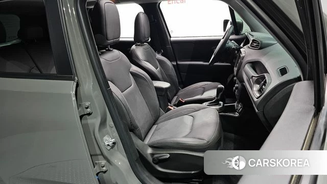 Jeep Renegade id 3924527 из Кореи 20