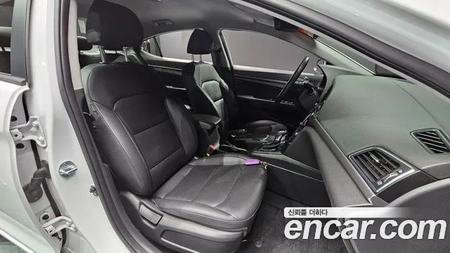 Hyundai Avante AD id 2840129 из Кореи 20