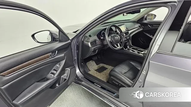 Honda Accord 10th Generation id 3045597 из Кореи 20