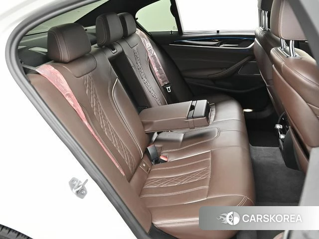 BMW 5 Series (G30) id 3826778 из Кореи 20