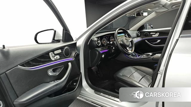 Mercedes-Benz E-Class W213 id 3899897 из Кореи 20