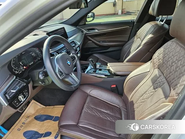 BMW 5 Series (G30) id 3544069 из Кореи 20