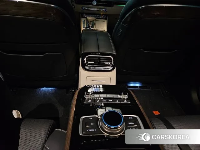 Genesis G90 id 3473969 из Кореи 20