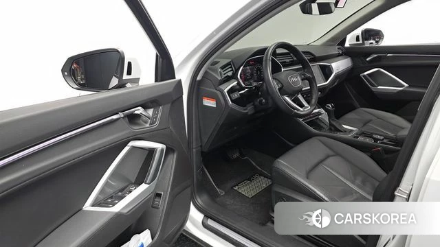 Audi Q3 (F3) id 4614689 из Кореи 20