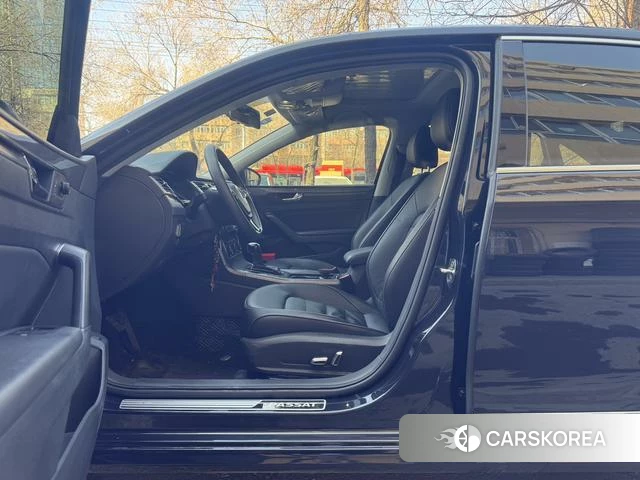 Volkswagen Passat id 3890182 из Китая 12