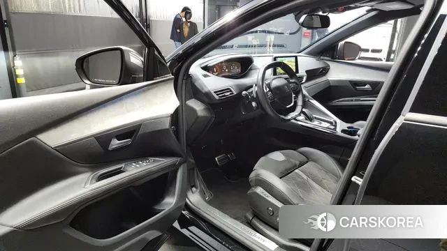 Peugeot 5008 second generation id 2961622 из Кореи 20