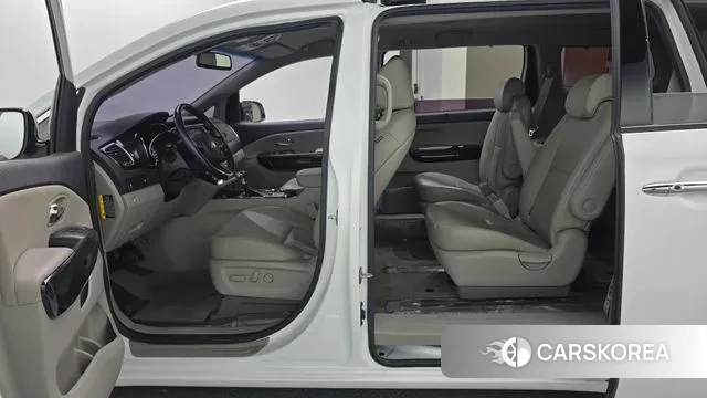 Kia The New Carnival id 2961447 из Кореи 20