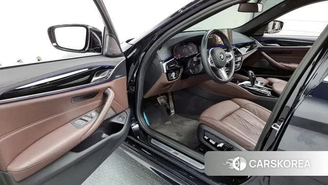 BMW 5 Series (G30) id 2974621 из Кореи 20