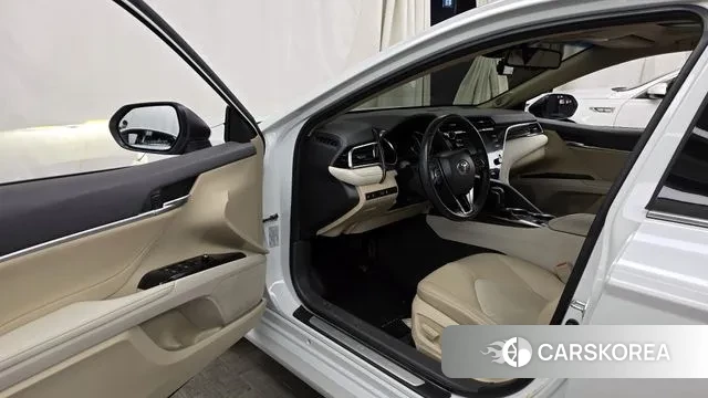 Toyota Camry (XV70) id 3627171 из Кореи 20