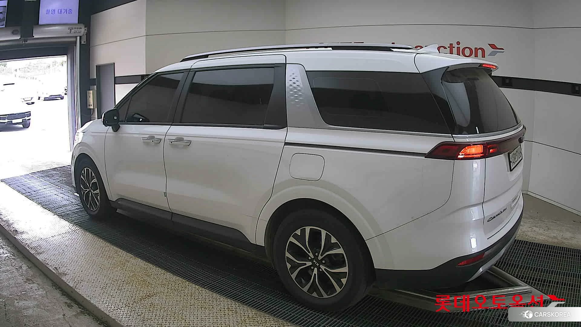 Kia Carnival id 4289573 из Кореи 38