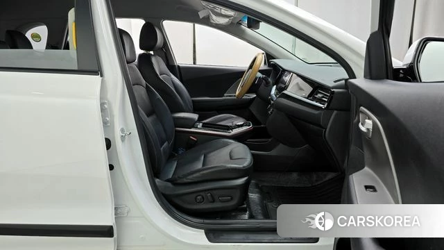 Kia Niro Plus id 3832386 из Кореи 20