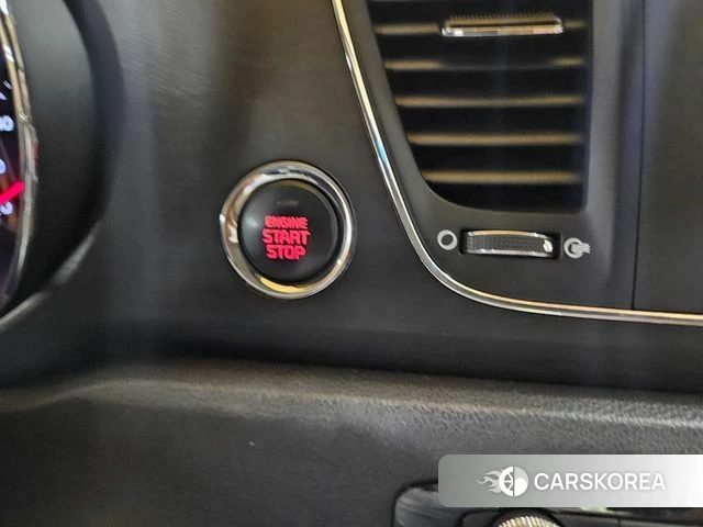 Kia The New Carnival id 4637875 из Кореи 20