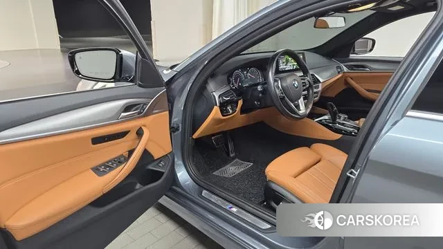 BMW 5 Series (G30) id 2995742 из Кореи 20