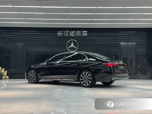 Mercedes-Benz E-class id 4289997 из Китая 16
