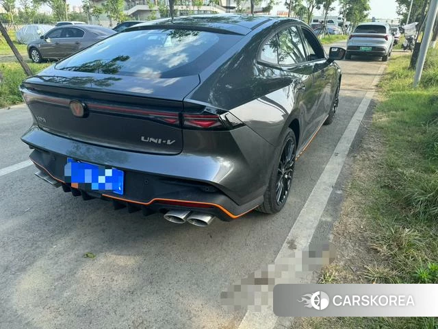 Chang'an UNI-V id 4387512 из Китая 19