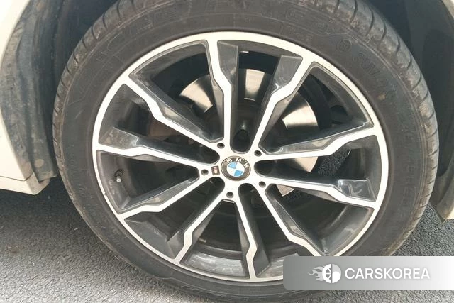 BMW X3 id 4271266 из Китая 17