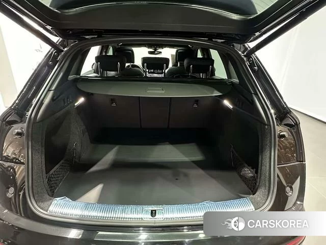 Audi Q5L id 4394097 из Китая 17