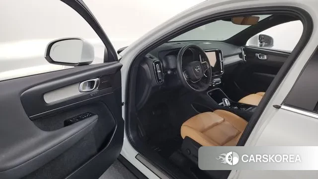 Volvo XC40 id 3384905 из Кореи 20