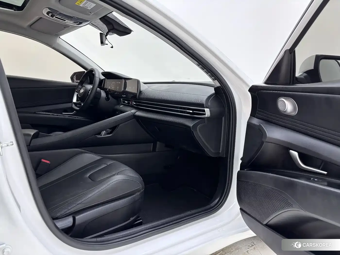 Hyundai Elantra id 4546073 из Китая 28