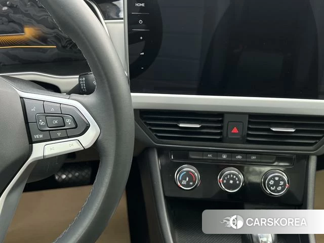 Volkswagen Bora id 4263239 из Китая 28