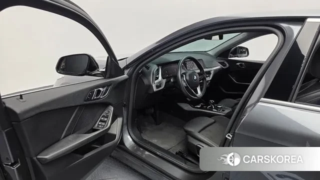 BMW 1 Series (F40) id 3722468 из Кореи 20