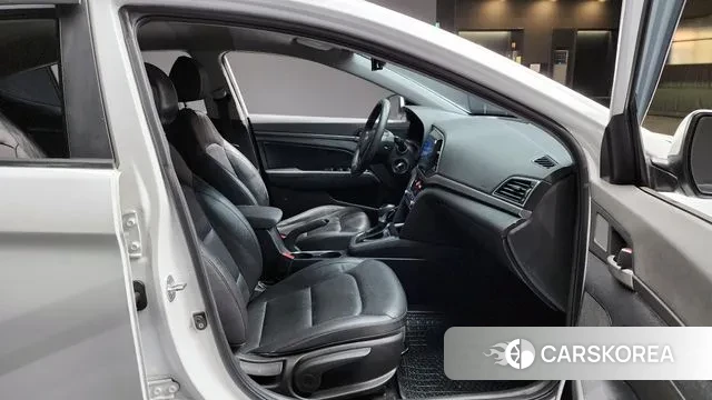 Hyundai Avante AD id 3602187 из Кореи 20