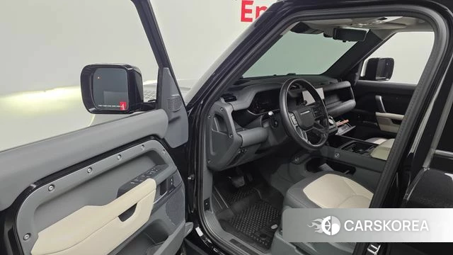 Land Rover Defender (L663) id 4898030 из Кореи 38