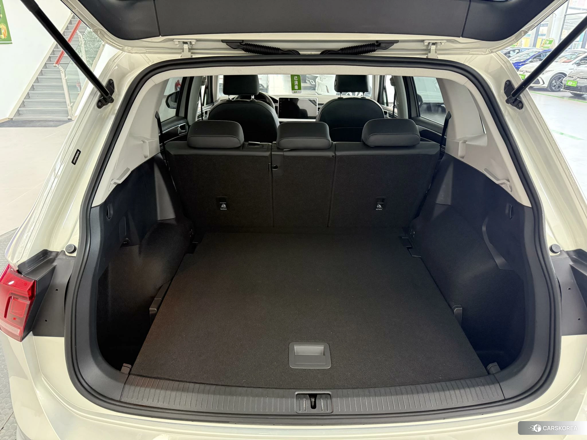 Volkswagen Tiguan L id 4452057 из Китая 24